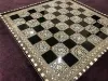 صورة لوح شطرنج مطعّم بالصدف الطبيعي (صناعة يدوية فاخرة من القاهرة)