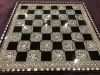صورة لوح شطرنج مطعّم بالصدف الطبيعي (صناعة يدوية فاخرة من القاهرة)